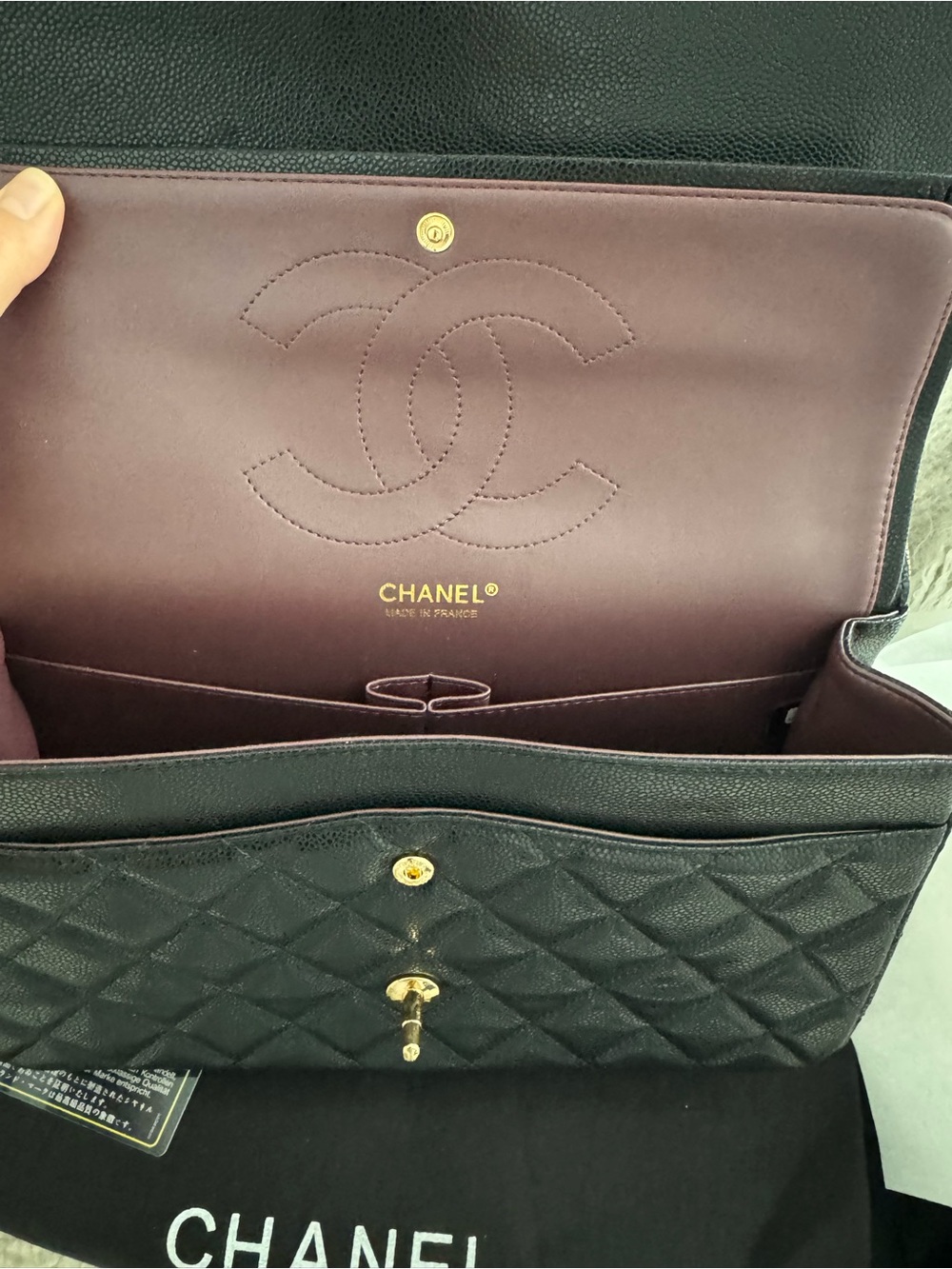 ✨CHANEL CLASSIC FLAP BAG ✨ - Picture 3 of 15